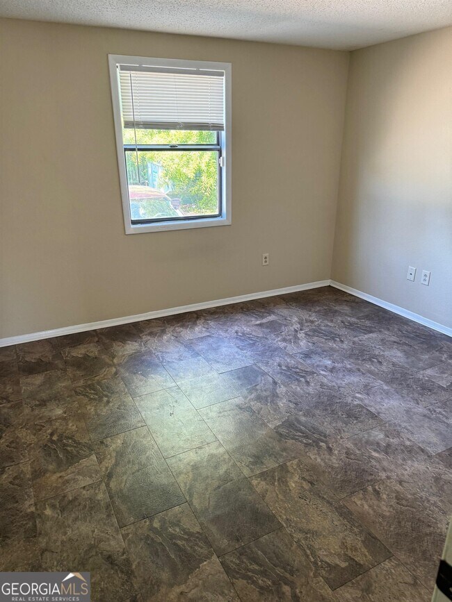 Building Photo - 123 Lanier Dr