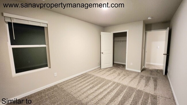 Building Photo - Modern 4BR Home Near Great Western Bike Trail | West Des Moines