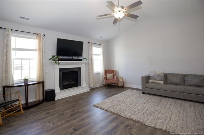 Building Photo - 1709 Stackhouse Dr