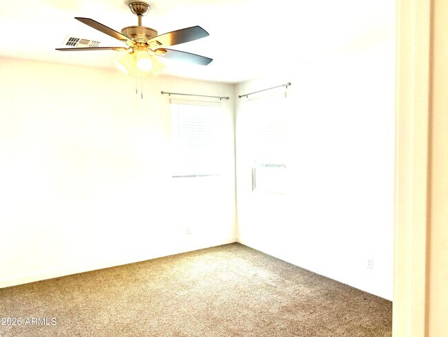Building Photo - 1533 W Carmen St
