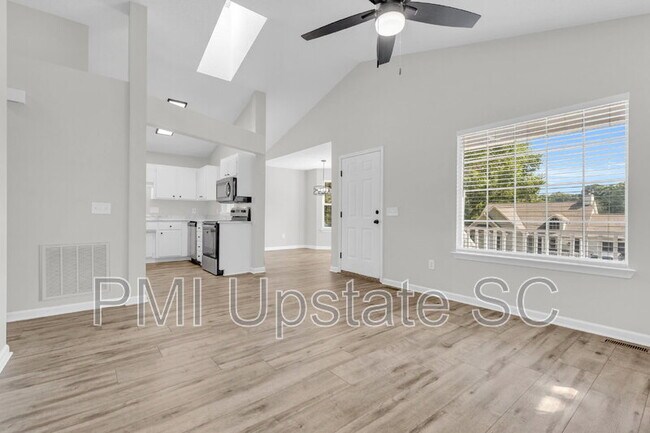 Building Photo - 244 Oak Valley Dr