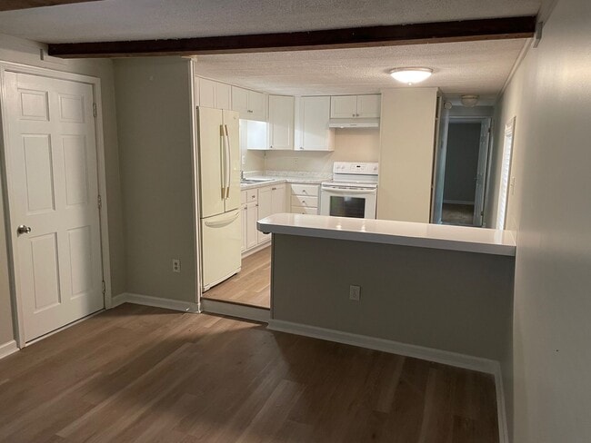Building Photo - 3 BEDROOM 2 BA SINGLEWIDE  MOBILE HOME W R...
