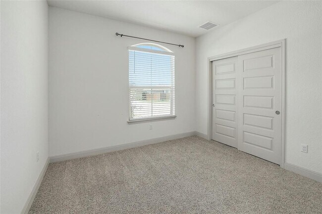 Building Photo - 16808 Ponte Cv