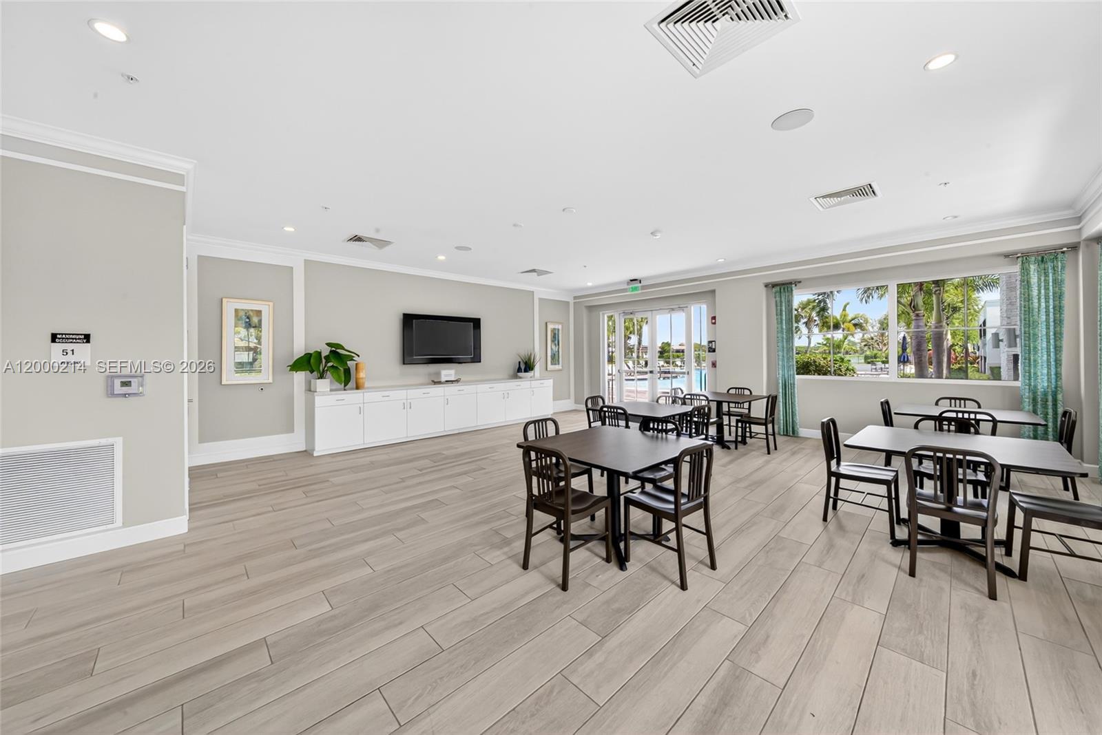 Building Photo - 4349 Veleiros Ave