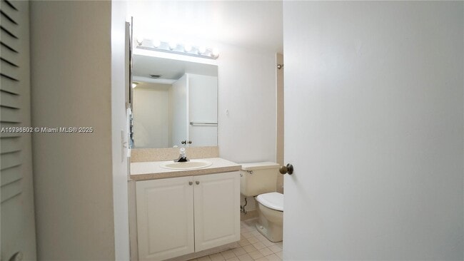Building Photo - 8100 Geneva Ct