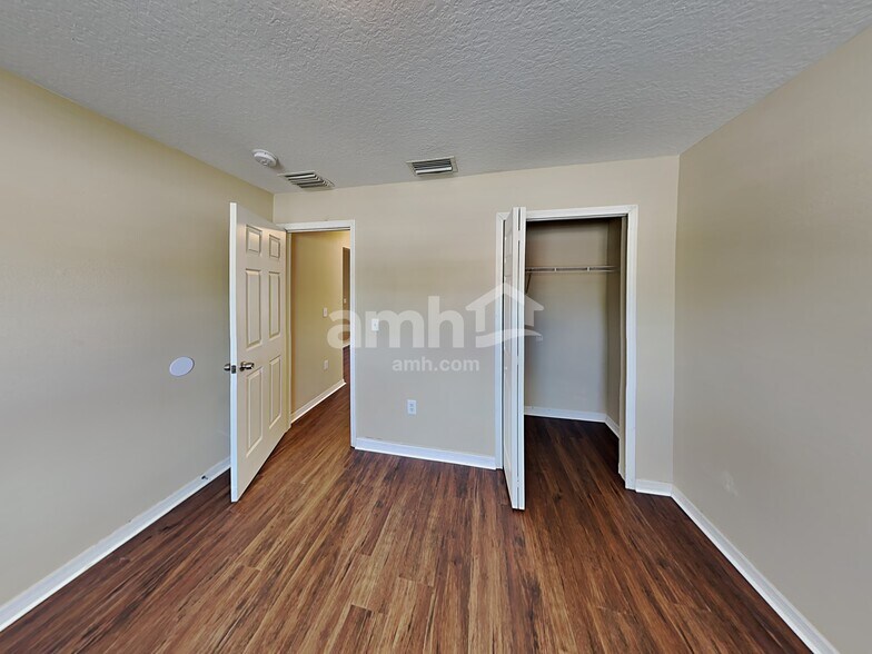 Building Photo - 12042 Butler Woods Cir