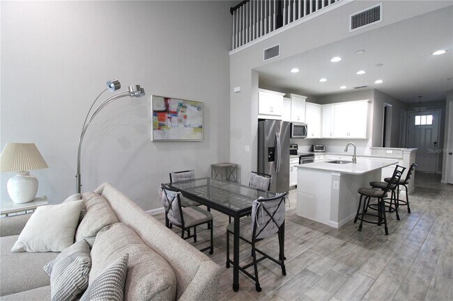 Building Photo - 11819 Brookside Dr