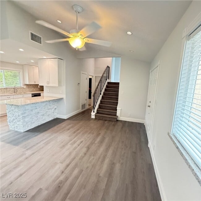 Building Photo - 508 Woodcrest Ct