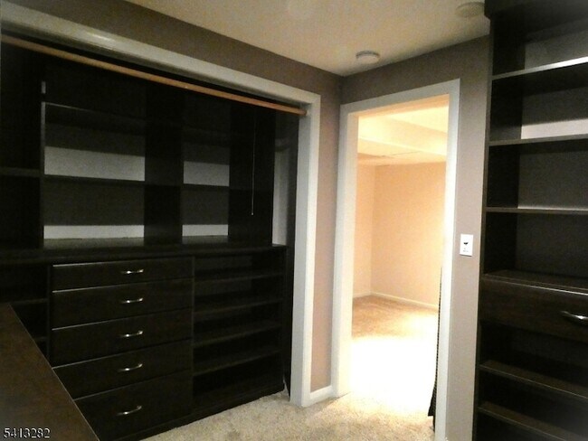 Building Photo - 355 Elm St