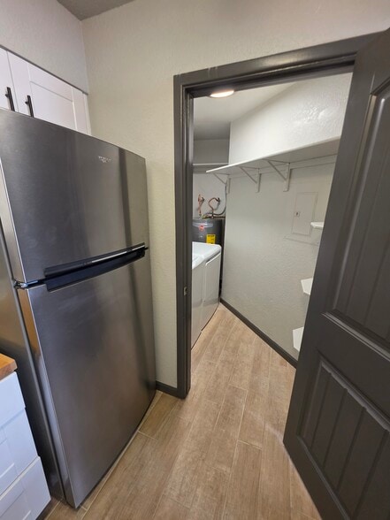 Building Photo - 1749 E Pepper Cir