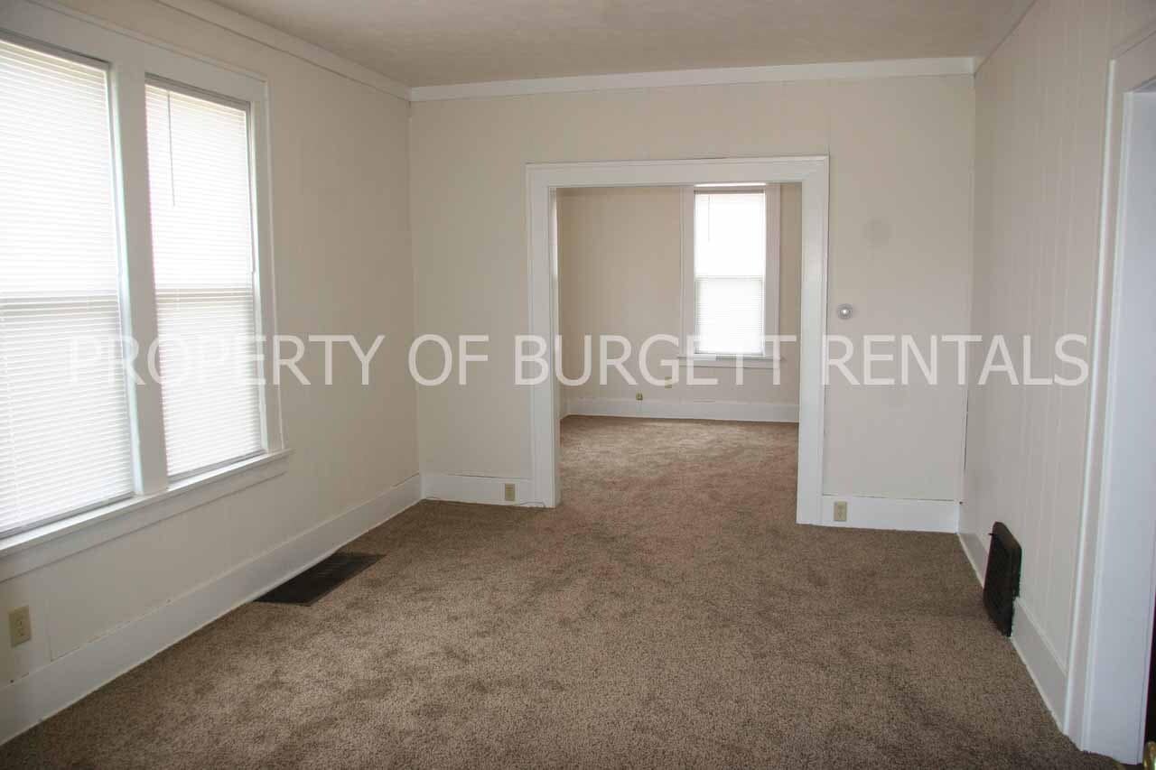 Building Photo - 246 Marsteller St