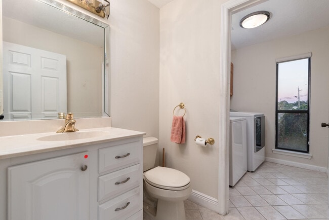 Building Photo - 202 Snug Harbour Dr