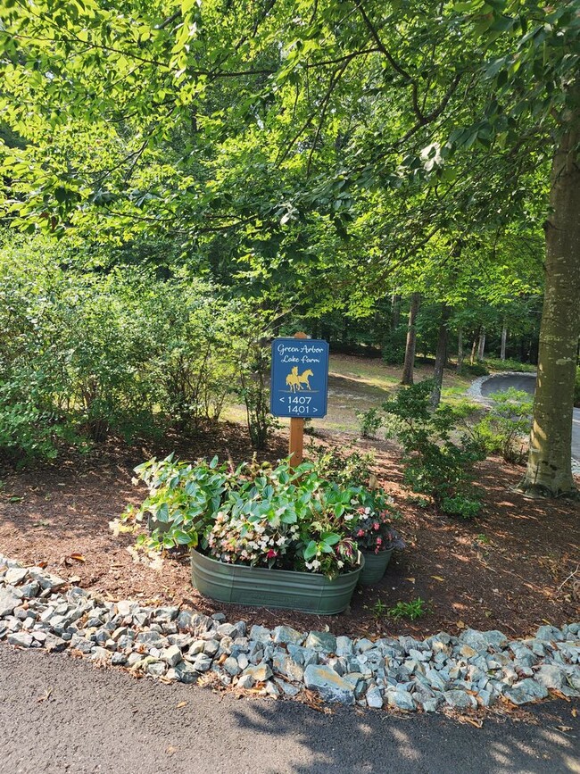 Building Photo - Cozy 1 Bedroom Home in New Kent County!