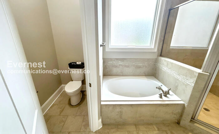 Building Photo - 147 Hobbs Dr