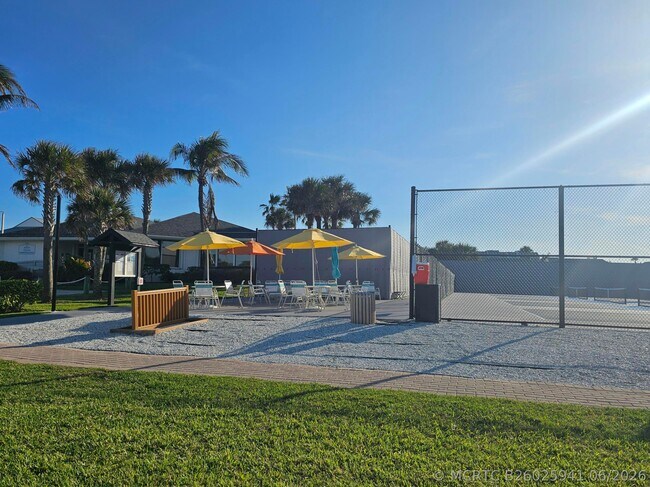 Building Photo - 2400 S Ocean Dr