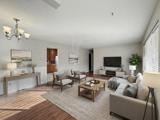 Building Photo - 2235 Clarkson Dr