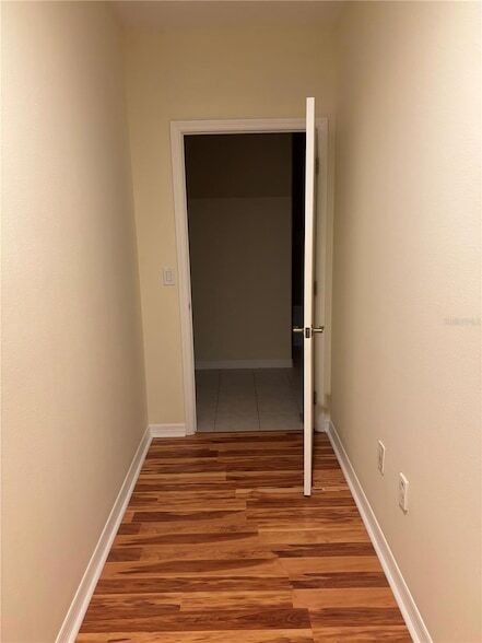 Building Photo - 3971 Square E Ln