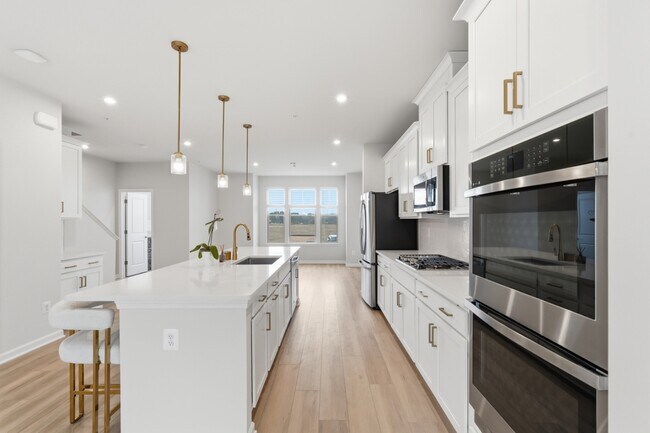 Building Photo - 3503 St Robin Ln