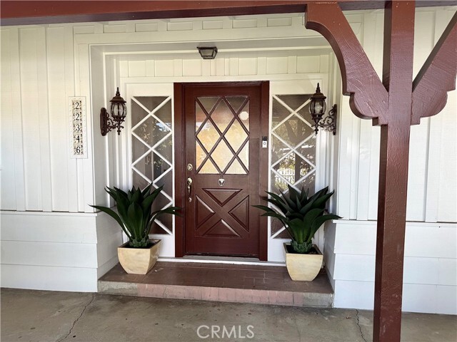 Building Photo - 22346 Burbank Blvd