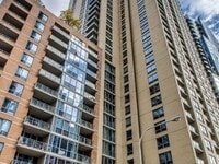 Building Photo - 420 E Waterside Dr