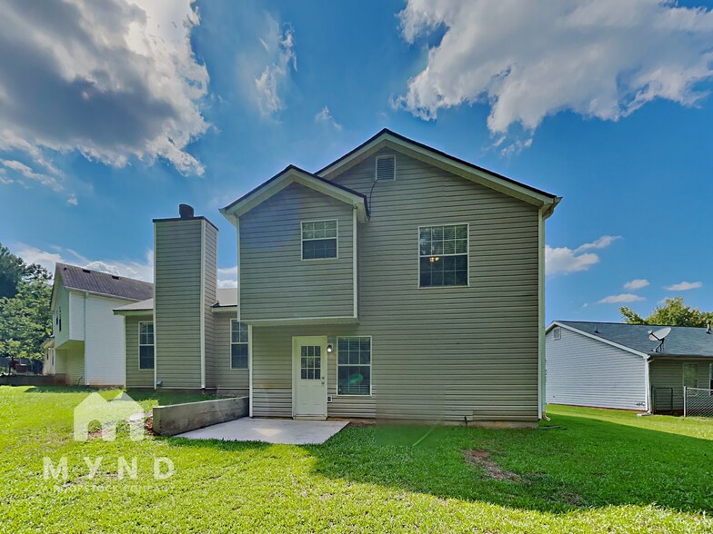 Building Photo - 206 Brandon Ridge Cir
