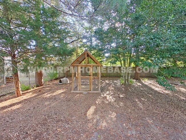 Building Photo - Move-In Special | Charming 3-Bedroom Corner Lot Home with Spacious Backyard and Convenient Location