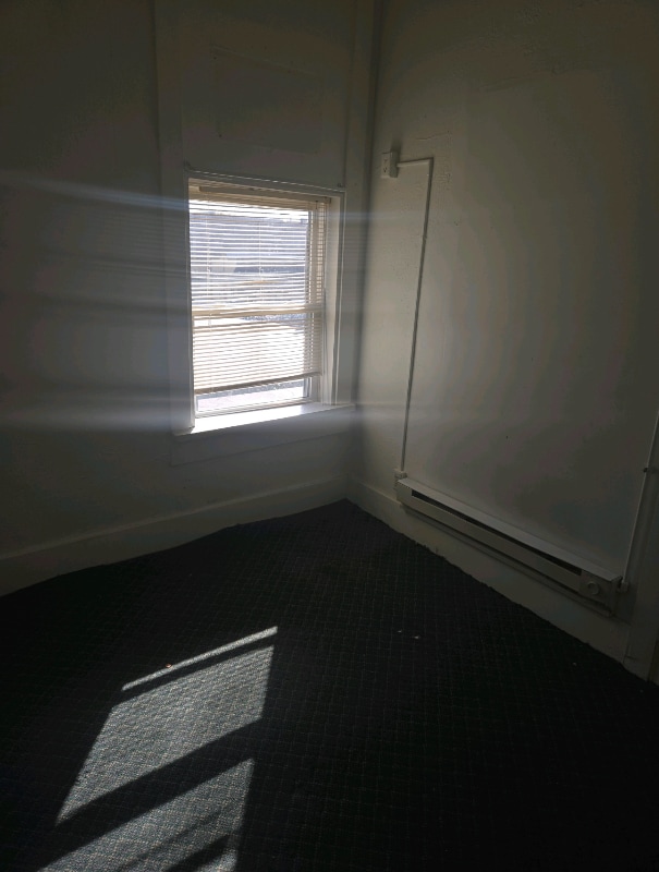 Building Photo - 920 Broadway St