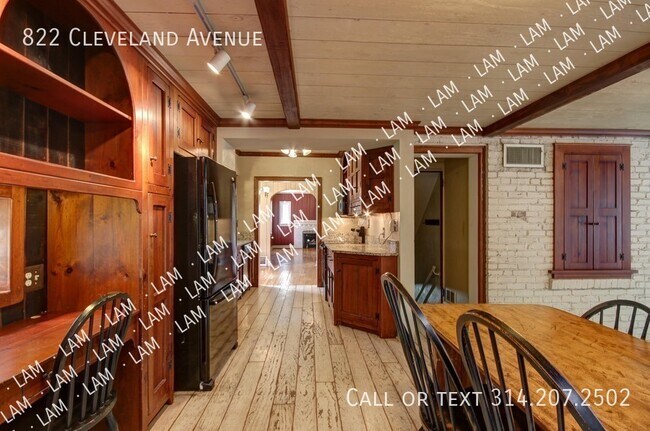 Building Photo - 822 Cleveland Ave