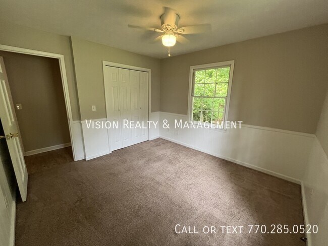 Building Photo - 55 S Greenwood Dr
