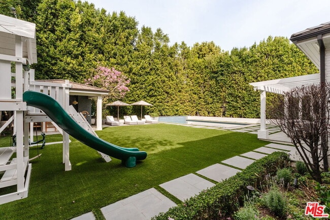 Building Photo - 957 Corsica Dr