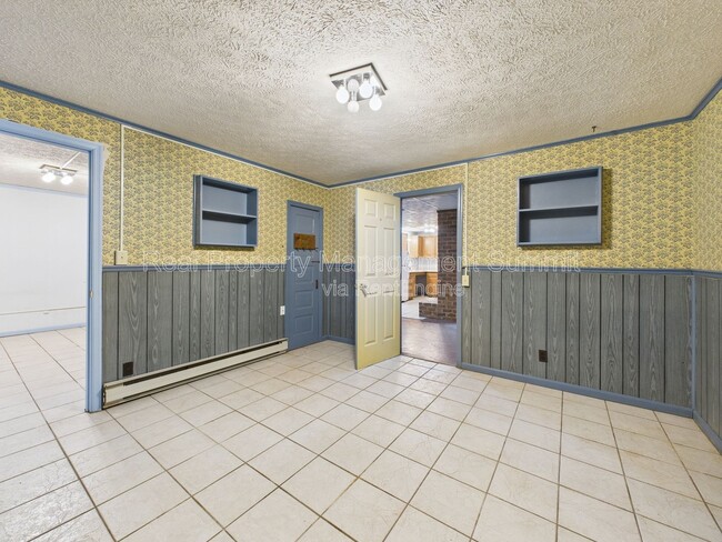 Building Photo - 1233 Pinehurst Rd