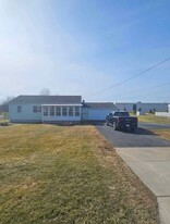 Building Photo - 2701 Manitou Rd