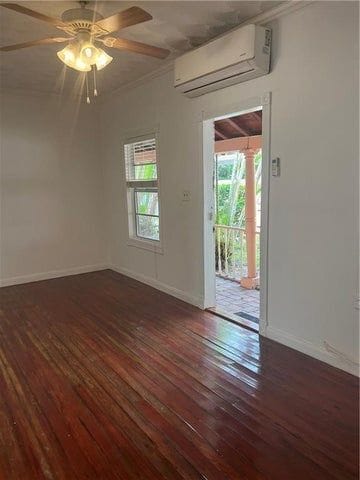 Building Photo - 808 SE 6th Ct