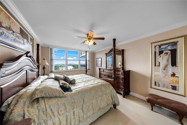 Building Photo - 3095 N Course Dr