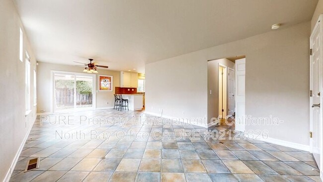 Building Photo - 2030 Seville St