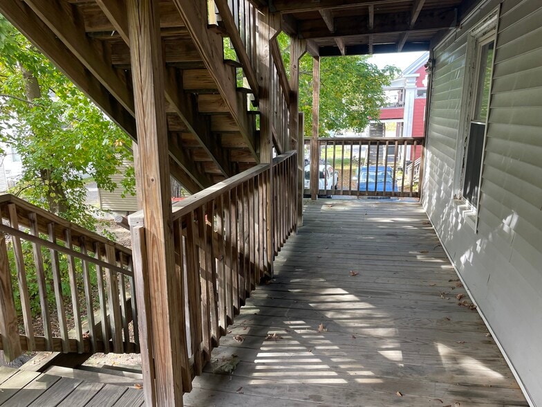 Building Photo - 6 York St