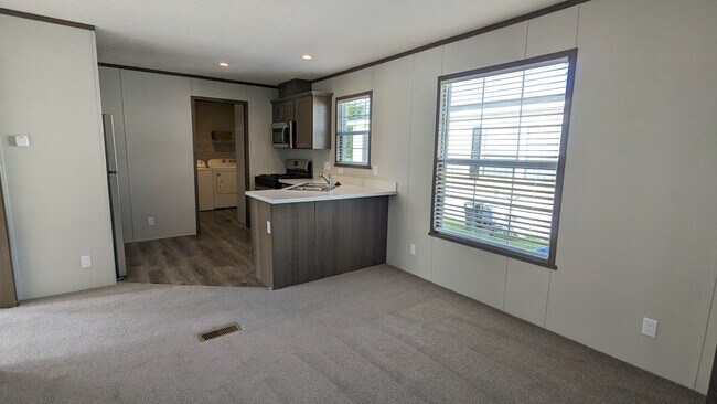 Building Photo - 114 Bluejay Hill