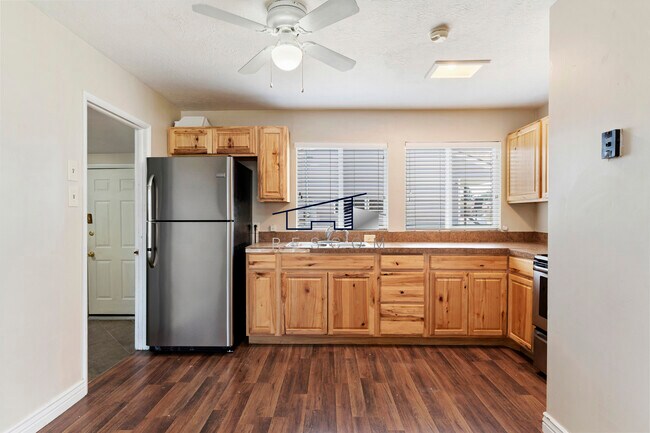 Building Photo - 167 E 4700 S