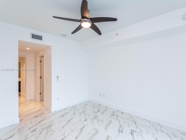 Building Photo - 1080 Brickell Ave