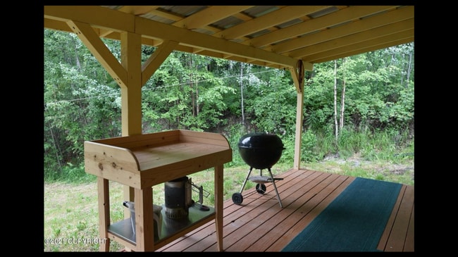 Building Photo - 3BR/3BA Home on 1.9 Acres – Mountain Views...