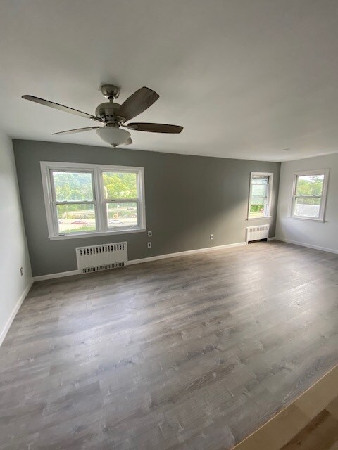 Building Photo - 33 Southfield Ave