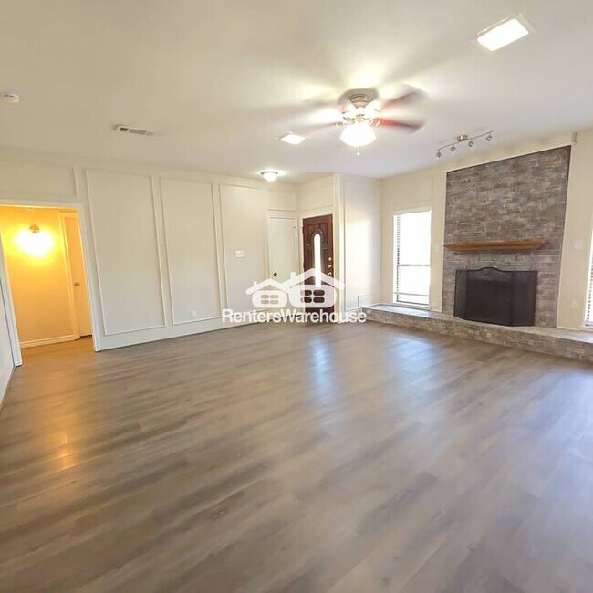 Building Photo - FOR RENT - MOVE IN READY - 3BEDS 2BATHS