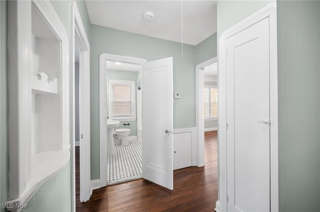 Building Photo - 2258 Northland Ave