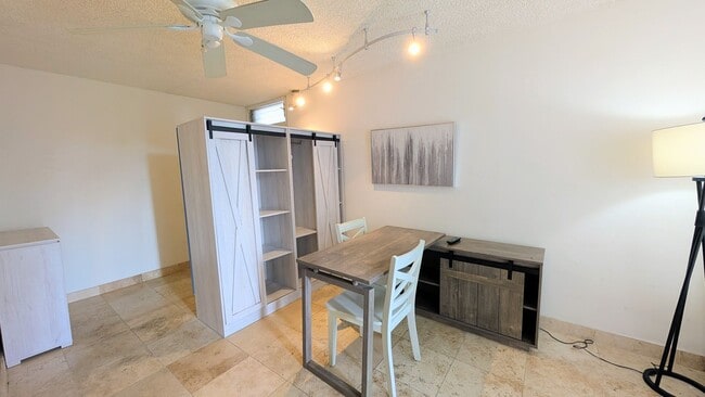 Building Photo - Furnished or Unfurnished Studio with Utilities included at Pacific Islander Waikiki