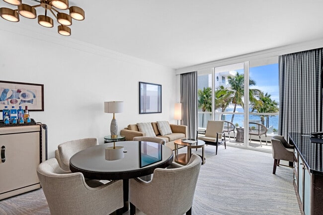 Building Photo - 4391 Collins Ave