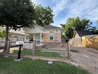 Building Photo - 4608 Santa Fe Ave