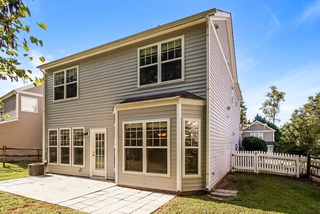 Building Photo - 10142 Old Carolina Dr