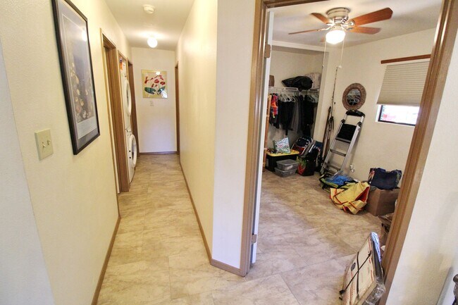 Building Photo - Haleakala Gardens - Furnished 3bed/2bath Condo in Central Kihei