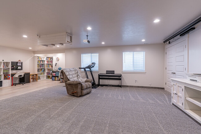 Building Photo - 536 N 770 W