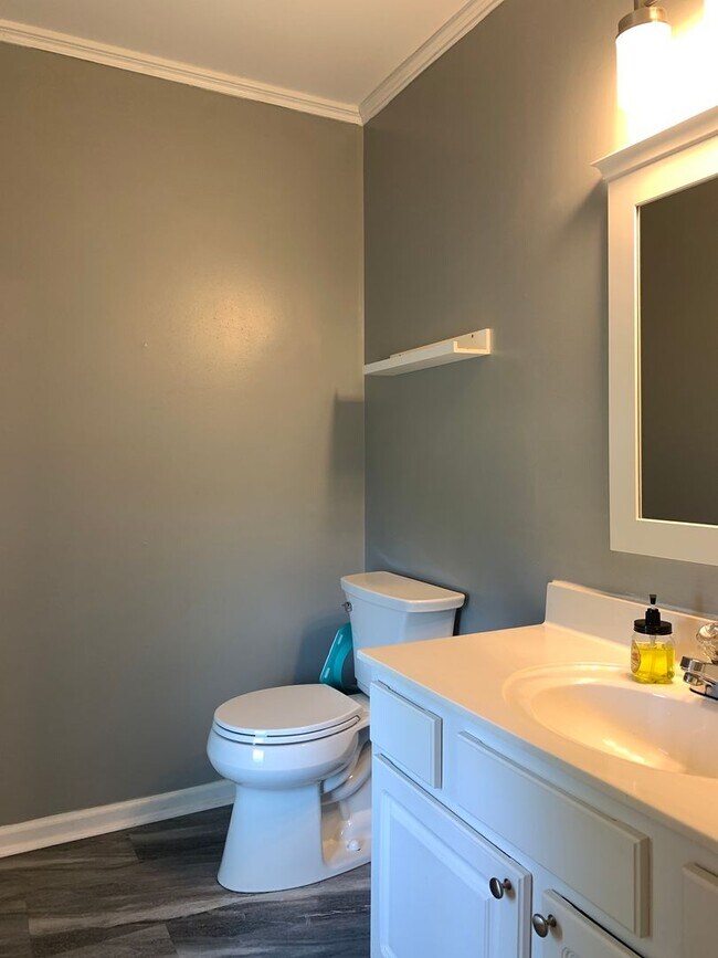 Building Photo - Fantastic Renovated Residence, Large Yard,...